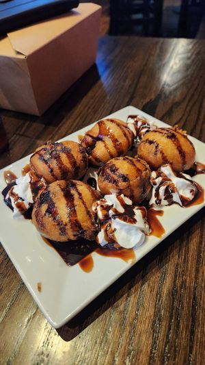 Oreo hushpuppies #Veganuary at Hometown Sports Grill in Ottawa