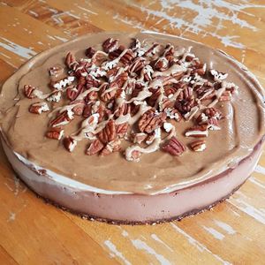 Turtle cheezecake:

** Chocolate and Vanilla swirl Cheezecake topped with Caramel and Pecans **

Ingredients: Raw Cashews, Raw Almonds, Dates, Coconut Oil, Cocoa, Coconut milk, Pure Maple Syrup, Raw Pecans, Almond Butter, Pure Vanilla Extract, Sea Salt

Raw, Vegan, Gluten friendly, Refined Sugar Free at Gratify Foods in Penticton