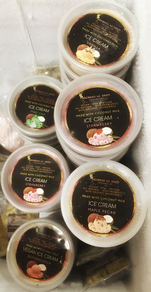 Ice cream made with coconut milk at La Farmacia Organica in Nuevo Arenal