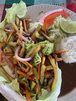 Vegan fajitas  at El Cocodrilo in Coba