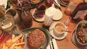 Wolpertinger Burger mit Fritten at Hans im Glück in Dresden