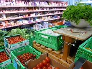 Fresh organic produce and (background) different kinds of vegan products in the dairy/refrigerated section  at VG Biomarkt - Striesen Verbrauchergemeinschaft in Dresden