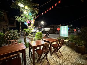Outside (street) eating area #Veganuary at Huyen Trang in Da Nang