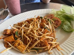 Tomato flavoured pad Thai  #Veganuary at Connect Cafe in Chiang Rai