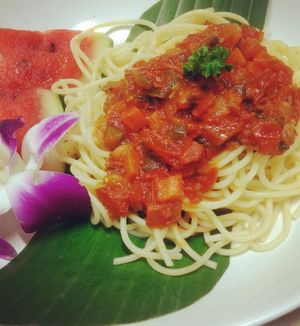Spaghetti tomato with sweet basil sauce at Connect Cafe in Chiang Rai