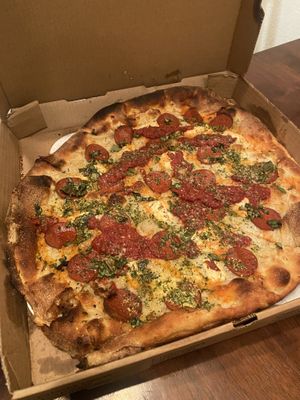 vegan pizza "yo paulie"  at Fine Folk Pizza in Fort Myers