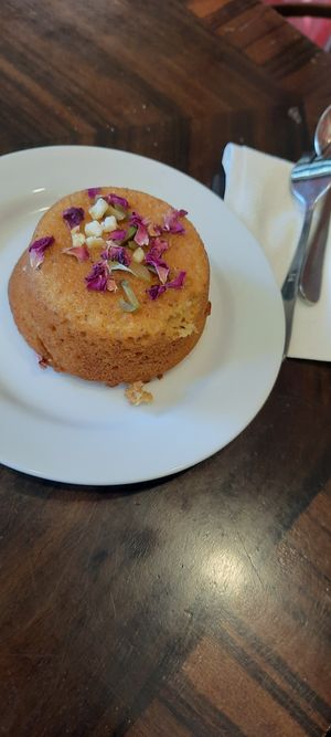 Orange flavoured sponge cake at Badde Manors in Glebe