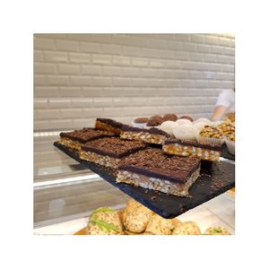 Vegan cake at DaTerra - Arrabida Shopping in Vila Nova De Gaia