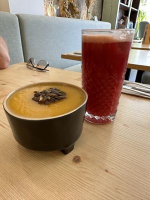 Soup and Juice of the day  at O Macrobiotico in Porto