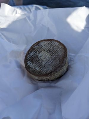 Hard cheese - 3/5 at Cremerie Vegane in Geneva