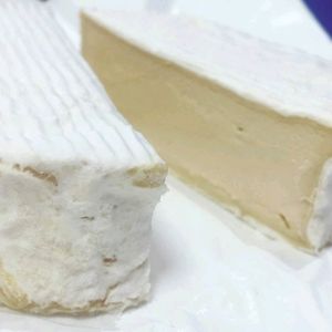 Affiné  at Cremerie Vegane in Geneva