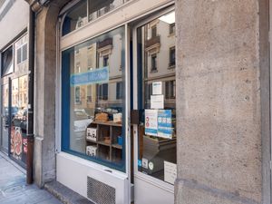 Exterior at Cremerie Vegane in Geneva