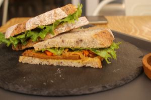 seitan and sour cabbage sandwich at Tambake in Praia