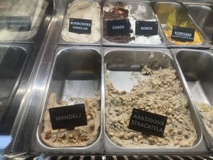 vegan non-sorbet flavors  at Sladoledarna in Koper