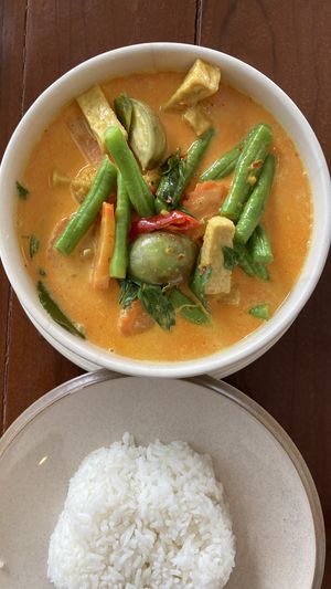 Yellow curry with rice  at Lucky in Koh Samui