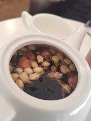 Fruit and flower tea at Soul ALife - Changi City Point in East Singapore