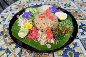 Mixed Spicy Herb Rice at Sri Chiang Yeun House in Chiang Mai