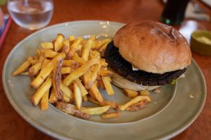 Fabulous Portobello Mushroom Burger at Boulevard Burger House in Porto