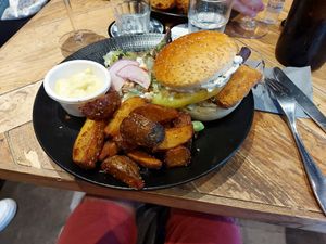"Tofu-fish" Burger : Good as well at L'Embargo in Toulouse