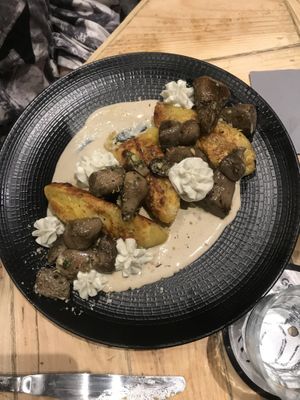 "gnocchi" with mushrooms at L'Embargo in Toulouse