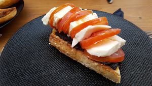 "Mozart est là"-tomato at L'Embargo in Toulouse