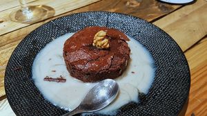 Chocolate cake at L'Embargo in Toulouse
