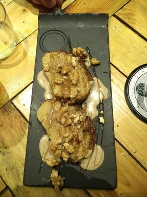 "buche" 5 euros. Kind of Yule log but not frozen at all it 2 pieces of cake with walnuts and dressing at L'Embargo in Toulouse