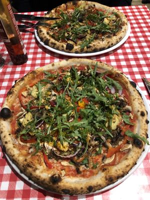 Vegan personal pizza  at Pizza Felix in Toulouse