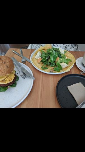 Burger and vegan omelet at Way2live Cafe & Pantry in Hammondville