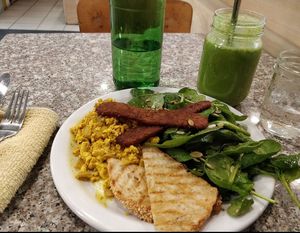  at Cafe Jardin in Verdun