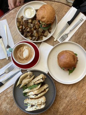  at Cafe Jardin in Verdun