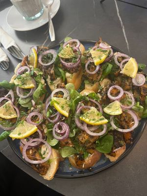 Vachsbrote at Mazā Terapija in Riga