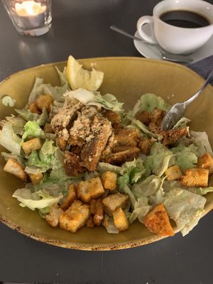 cēzara salāti   at Mazā Terapija in Riga