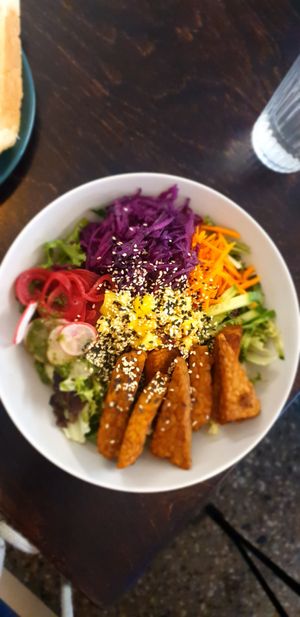 Tempeh Bowl at Mazā Terapija in Riga