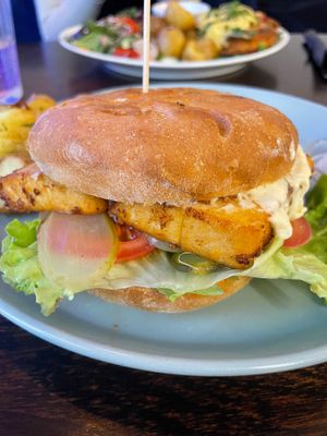 Tofu burger at Mazā Terapija in Riga
