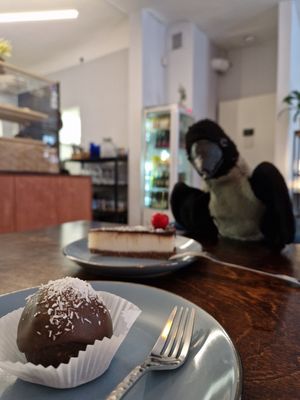Tasty cake at Mazā Terapija in Riga
