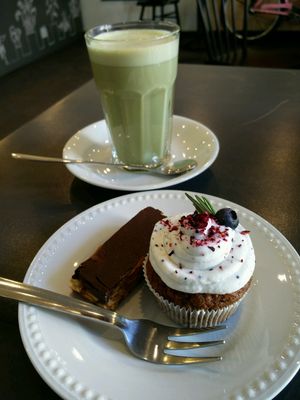 matcha latte, snickers and cupcake.  at Mazā Terapija in Riga