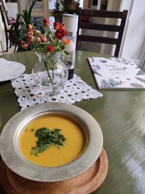 Zarina povrtna corba at The Singing Nettle - Žara iz duvara in Sarajevo