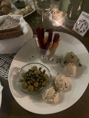   at The Singing Nettle - Žara iz duvara in Sarajevo