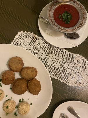   at The Singing Nettle - Žara iz duvara in Sarajevo