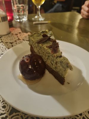  at The Singing Nettle - Žara iz duvara in Sarajevo