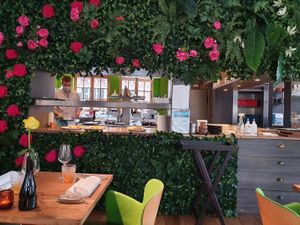 a look into the kitchen at Naturell in Ghent