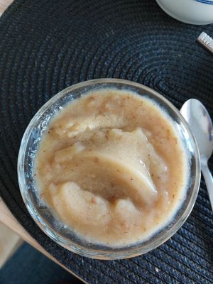 Crème poire banane at Veganation in Antwerpen