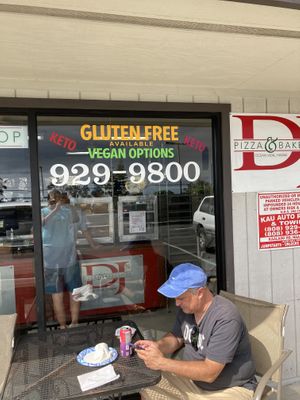 GF and Vegan advertising  at DJ's Pizza and Bakeshop in Ocean View