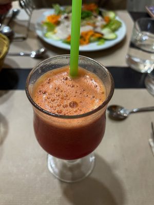 Zumo de verduras  at Garibolo in Bilbao