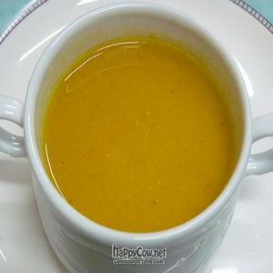 Pumpkin and carrot soup at Garibolo in Bilbao