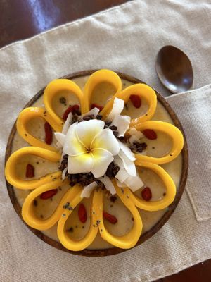 Vegan smoothie bowl  at Luca Loko in San Juan Siquijor