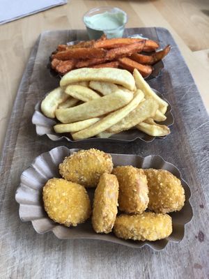 Süßkartoffelpommes - Pommes - Nuggets  at Swing Kitchen - Währinger Straße in Vienna
