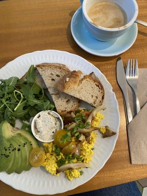 Tofu scramble with oyster mushrooms  at Jaskolka in Warsaw