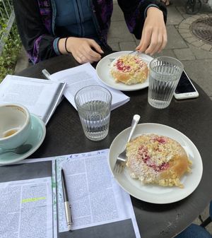 Drożdżówki  at Jaskolka in Warsaw